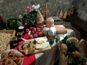 Tavolata Prodotti e Pietanze Stagionali