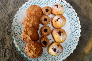 Pasticceria - Biscotti Rustici - Brutto Ma Biacio - Bigné al Cioccolato