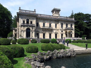 Agriturismo vicino Cernobbio - Villa Erba (Lago di Como)